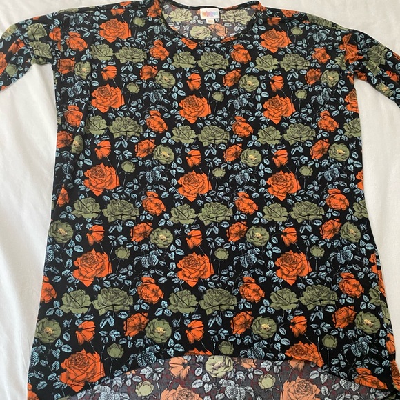 LuluRoe Irma - Picture 1 of 3